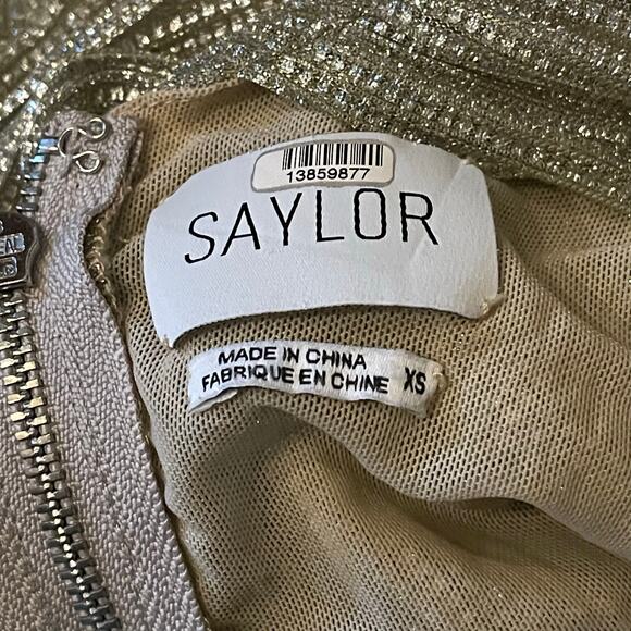 Saylor Saydee Silver Metallic Plisse Jacquard Mock Neck Party Mini Dress Size XS - Picture 9 of 9